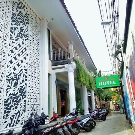 Malioboro Garden Hotel Джокякарта Екстериор снимка