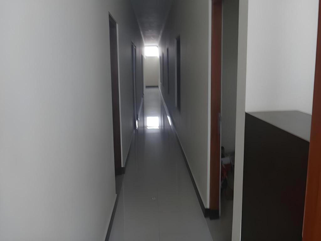 Malioboro Garden Hotel Джокякарта Екстериор снимка
