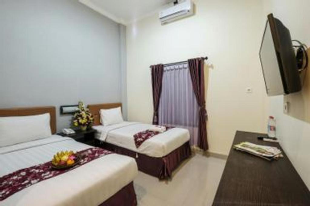 Malioboro Garden Hotel Джокякарта Екстериор снимка
