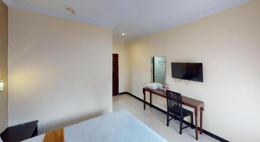 Malioboro Garden Hotel Джокякарта Екстериор снимка