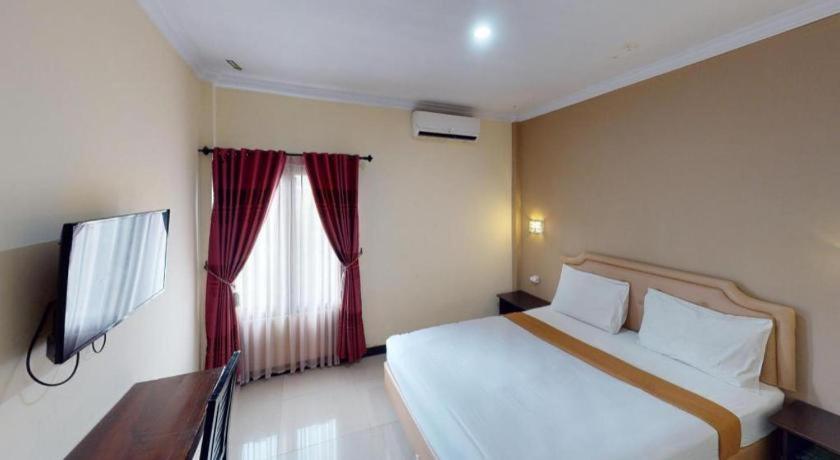 Malioboro Garden Hotel Джокякарта Екстериор снимка