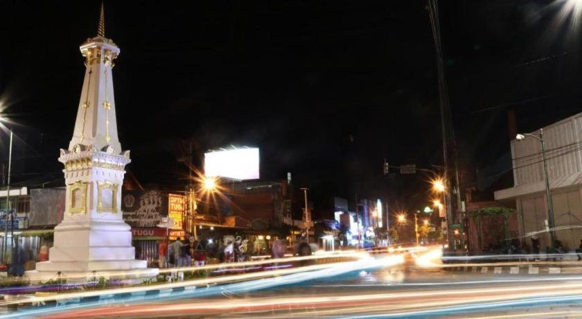 Malioboro Garden Hotel Джокякарта Екстериор снимка
