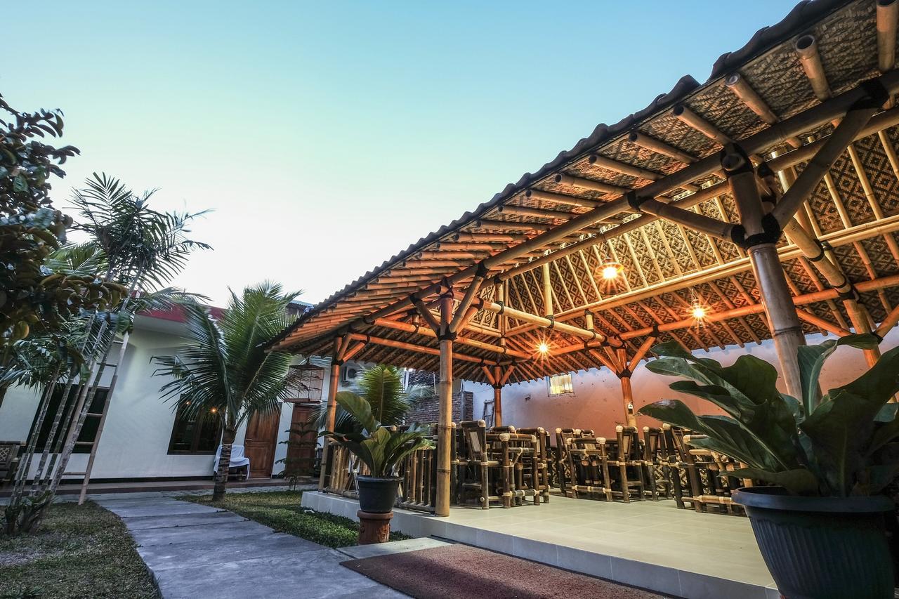 Malioboro Garden Hotel Джокякарта Екстериор снимка